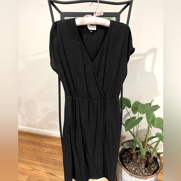 Universal Thread Dresses & Skirts - Black Linen Wrap Dress🖤